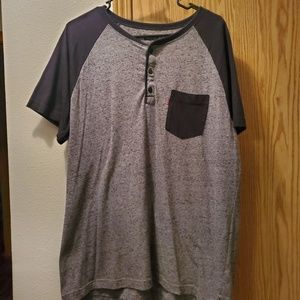 Levi's baseball tee